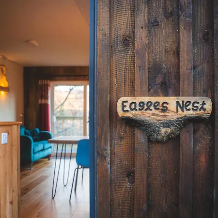 Eagle's Nest Connemara And Lägenhet Westport